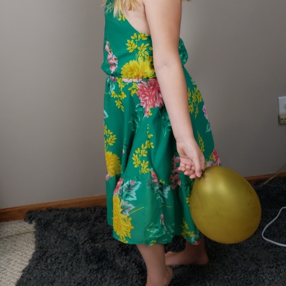 {Children's Place} Floral Halter Dress - Picture 4 of 8